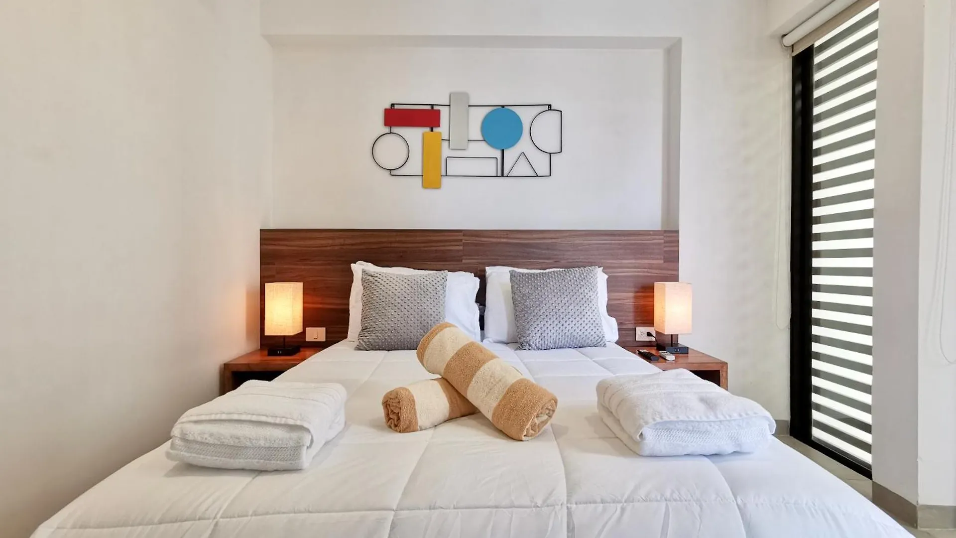 Icono Playa By Booking Guys Playa del Carmen