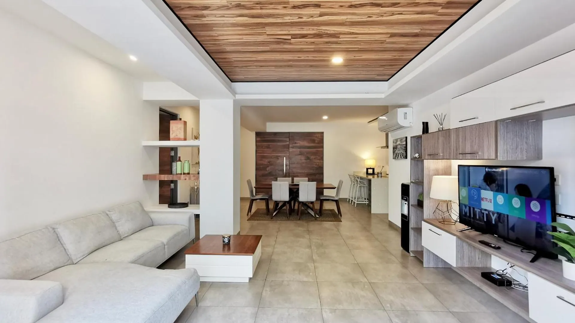 Icono Playa By Booking Guys Playa del Carmen Mexico